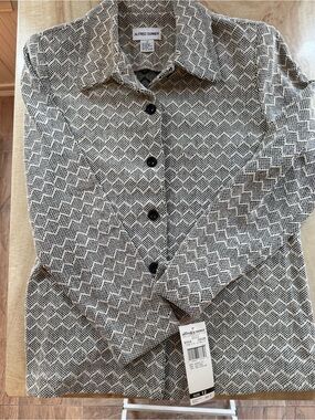 BNWT VINTAGE ALFRED DUNNER WOMENS PATTERNED BLAZER 

BLACK AND WHITE/SIZE 12